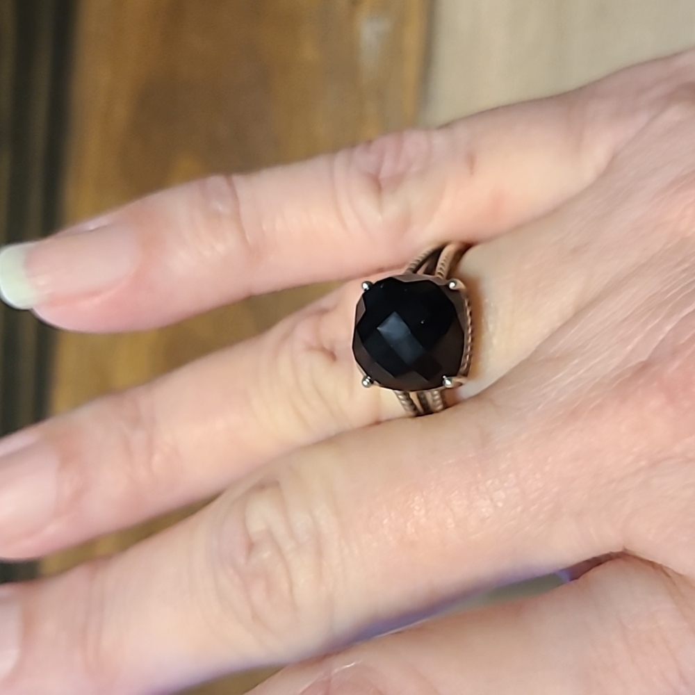 Black onyx ring